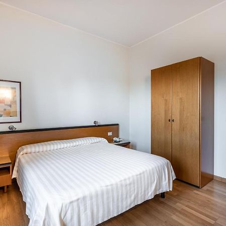 Hotel Nuova Grosseto Bagian luar foto