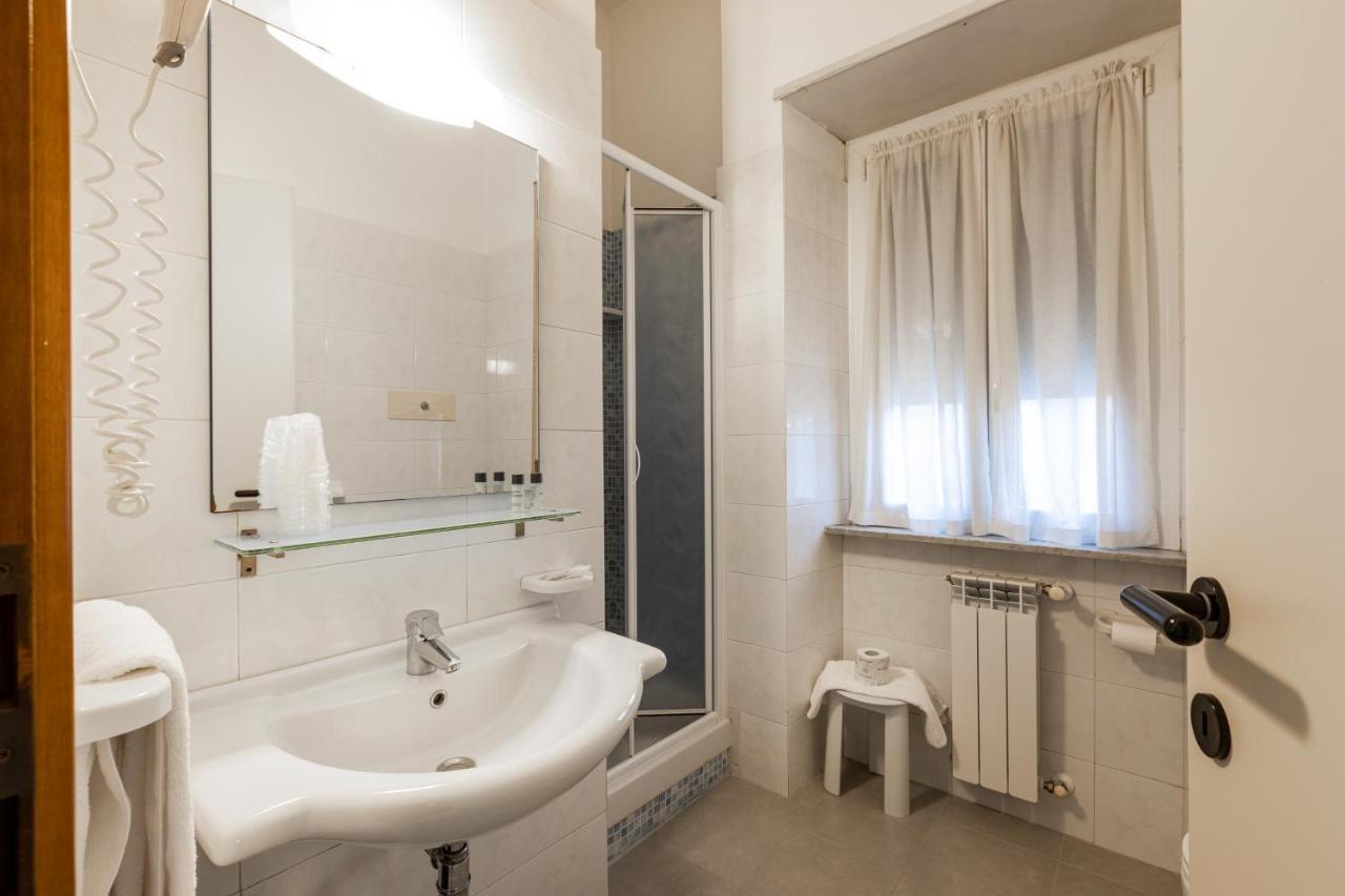 Hotel Nuova Grosseto Bagian luar foto