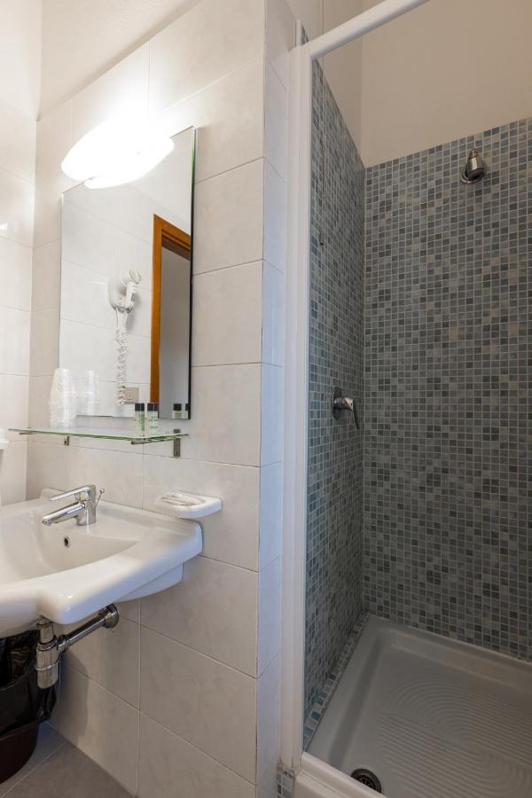 Hotel Nuova Grosseto Bagian luar foto