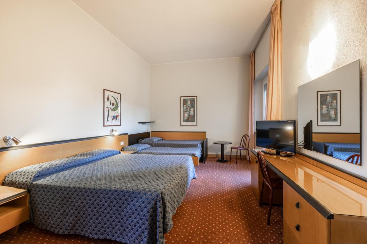 Hotel Nuova Grosseto Bagian luar foto