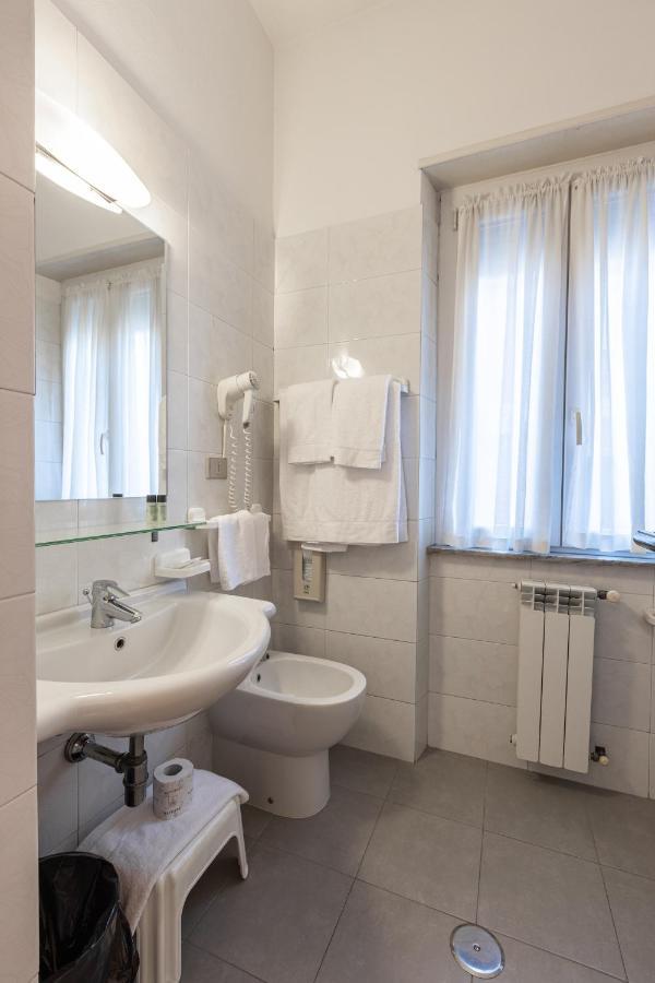 Hotel Nuova Grosseto Bagian luar foto