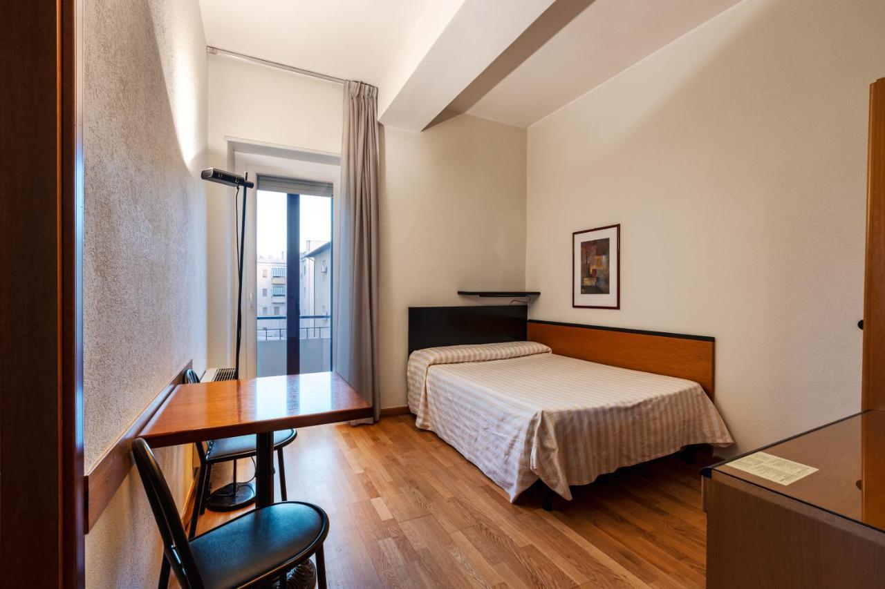 Hotel Nuova Grosseto Bagian luar foto