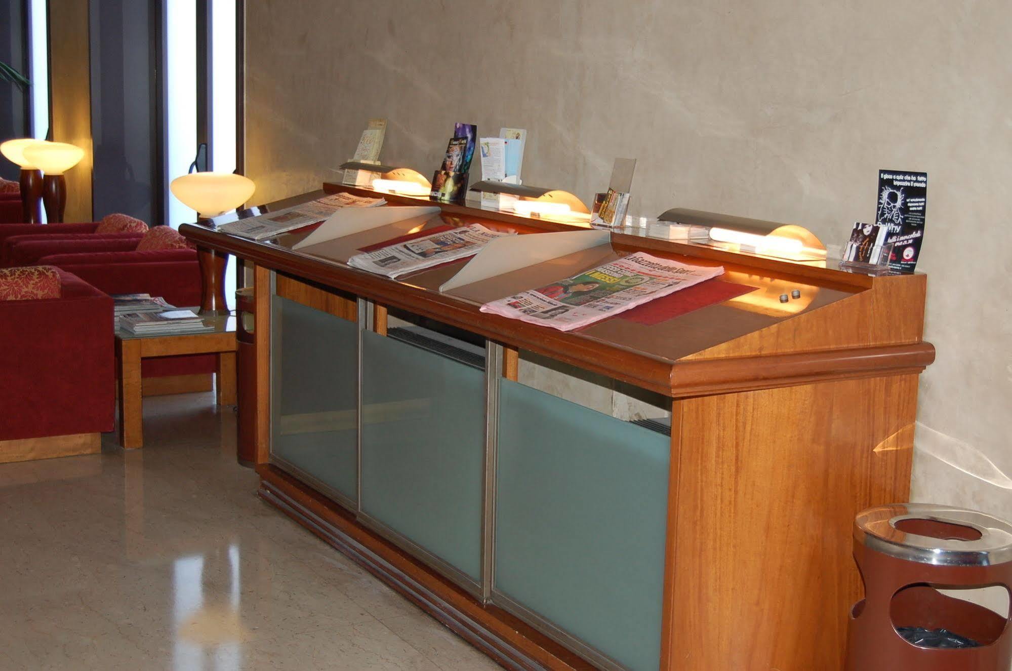 Hotel Nuova Grosseto Bagian luar foto